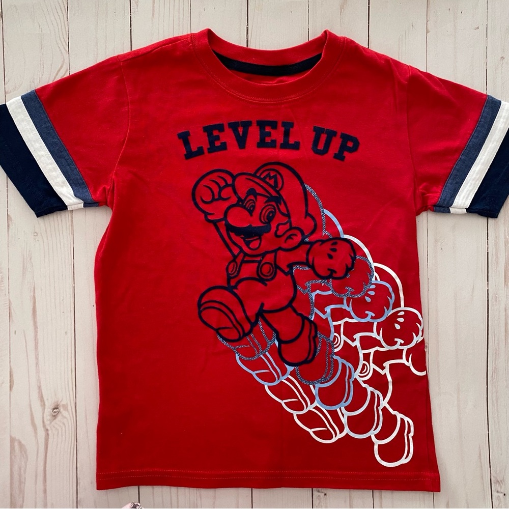 EUC Super Mario Brothers T-Shirt - Size Small (6/7)